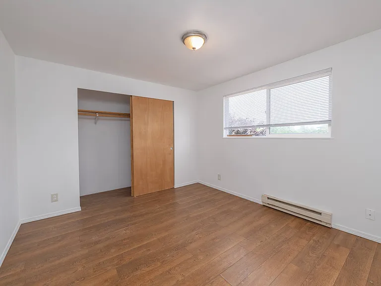 Twin Oaks Apartments — Photo 5
