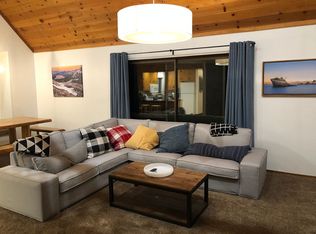11598 Mougle Ln, Truckee, CA 96161