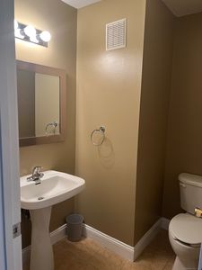 37 Alden Street APT I, Hartford, CT, 06114