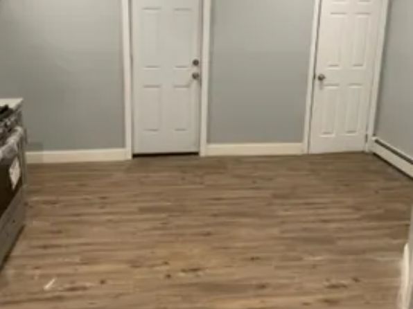 198 1st St FLOOR 2