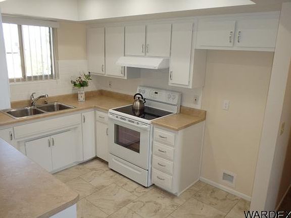 4th image of 3380 Oasis Dr