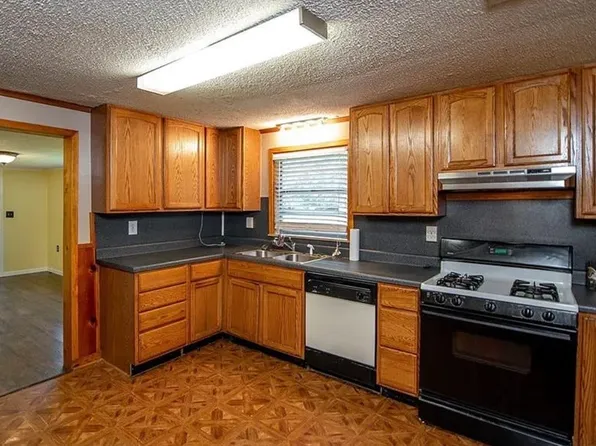 421 Mars Dr, Shreveport, LA 71106