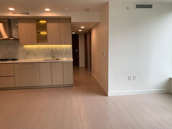 3rd image of 455 SW Marine Dr #519