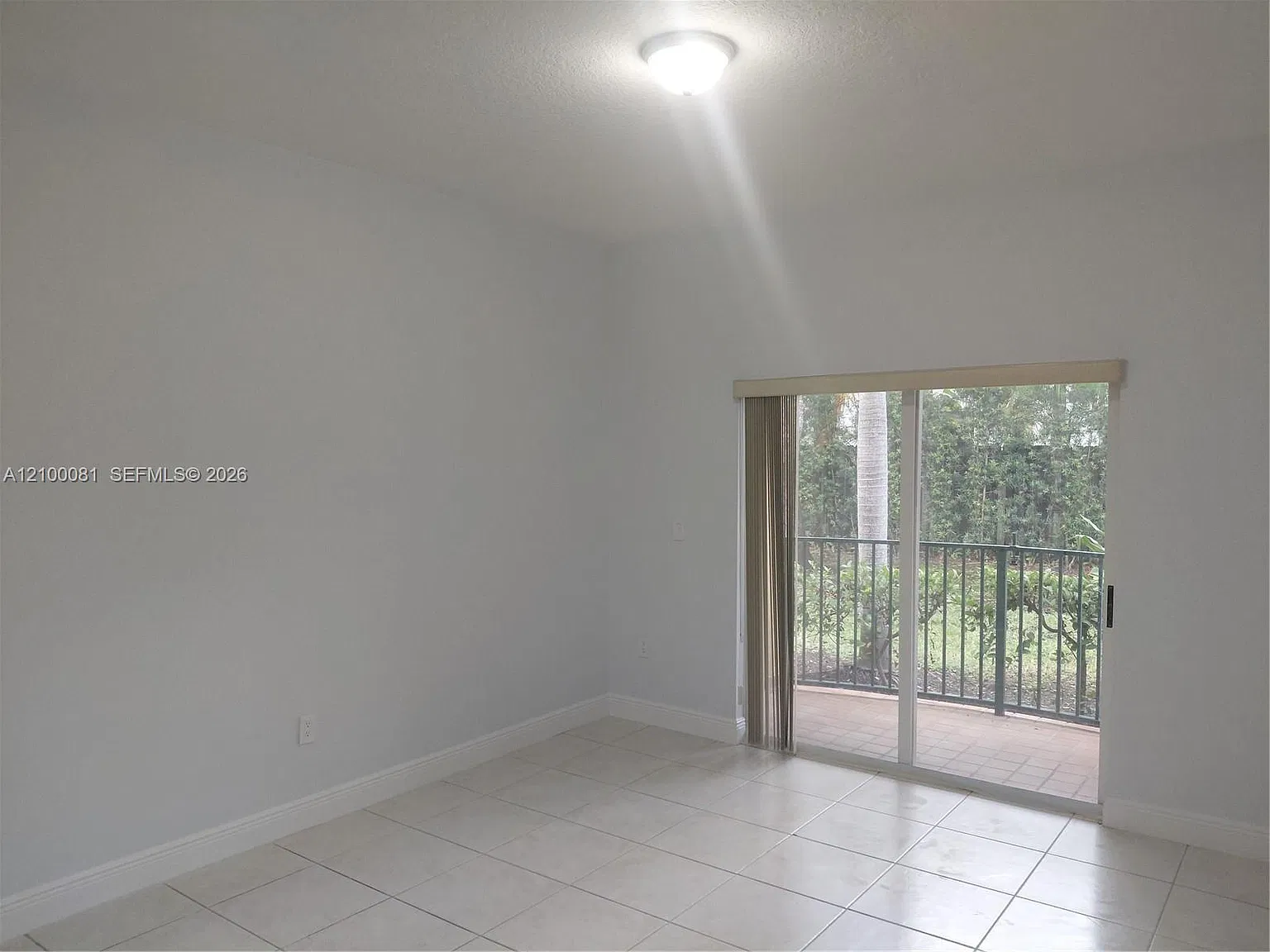 Palm Gardens At Doral Con — Photo 4