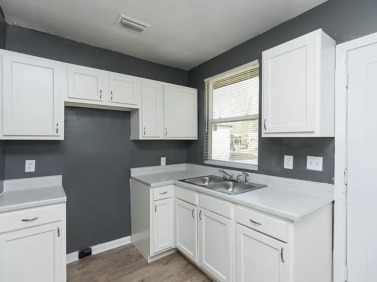3101 3rd Street Cir N — Photo 10