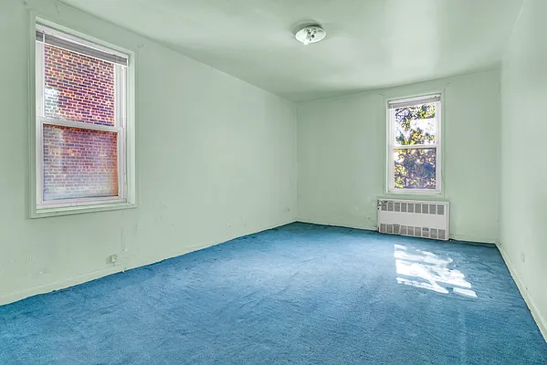 Sold by Mitra Hakimi Realty Group, LLC | media 17