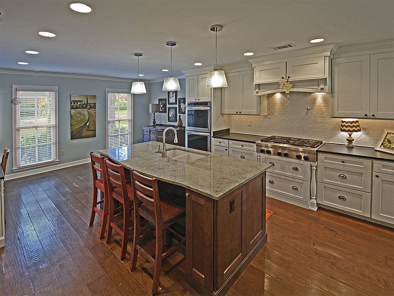 1st image of 8350 Davenport Cv