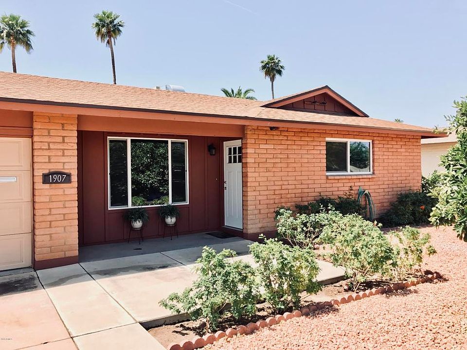 1st image of 1907 E Magdalena Dr