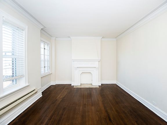 5th image of 918 Green Bay Rd APT 3G