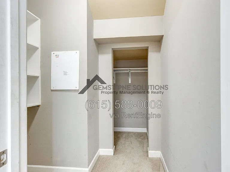 1012 McKenna Dr — Photo 20