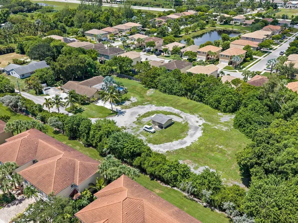 5681 Desoto Road, Greenacres, FL 33463