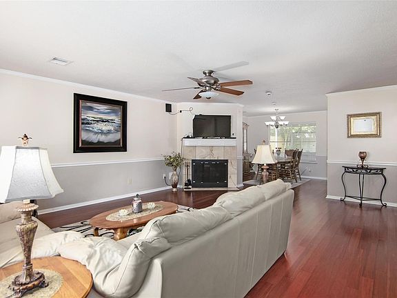 5th image of 4406 Spoonbill Dr