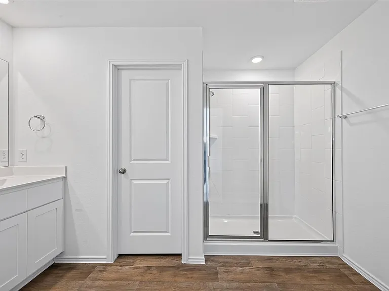 3030 Holland Lakes Dr — Photo 36