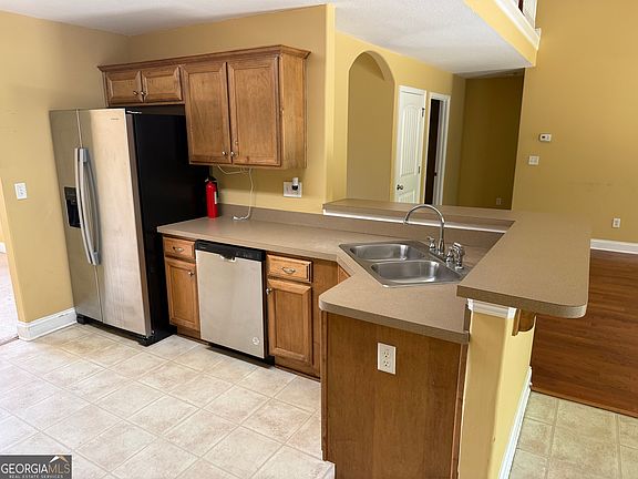 5th image of 429 Jasmine Cir