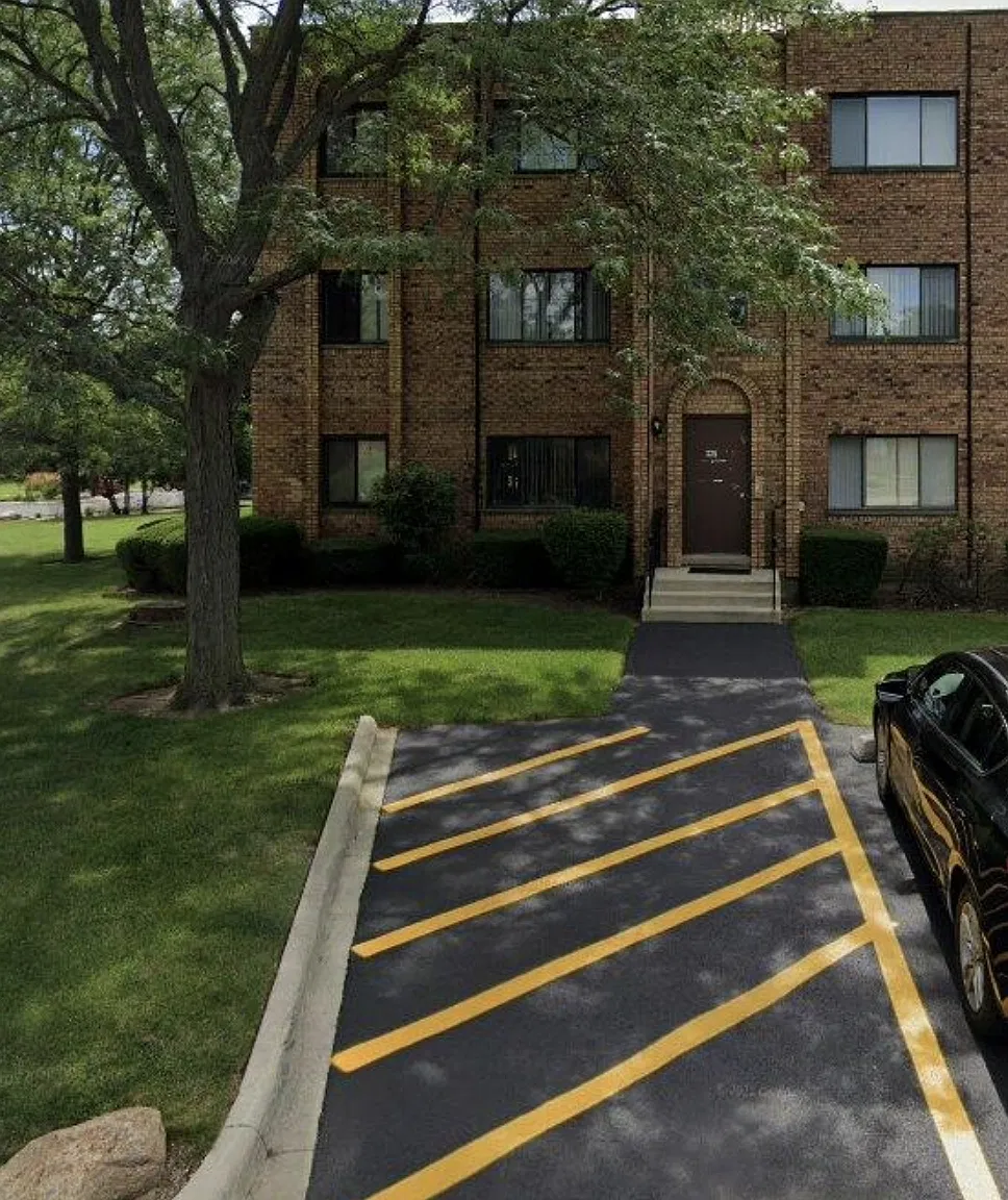 2 bed, 995 sqft, $1,375 — Photo 1