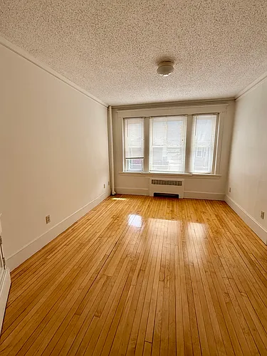 101 Medway St #2 Photo 1