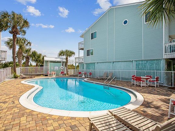 5th image of 8522 Gulf Blvd APT 43