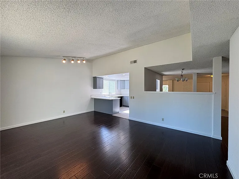 21200 Fibre Ct — Photo 9
