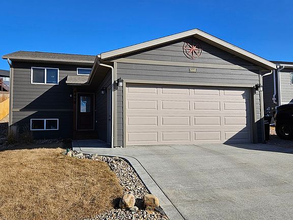 2nd image of 4448 Avenue A