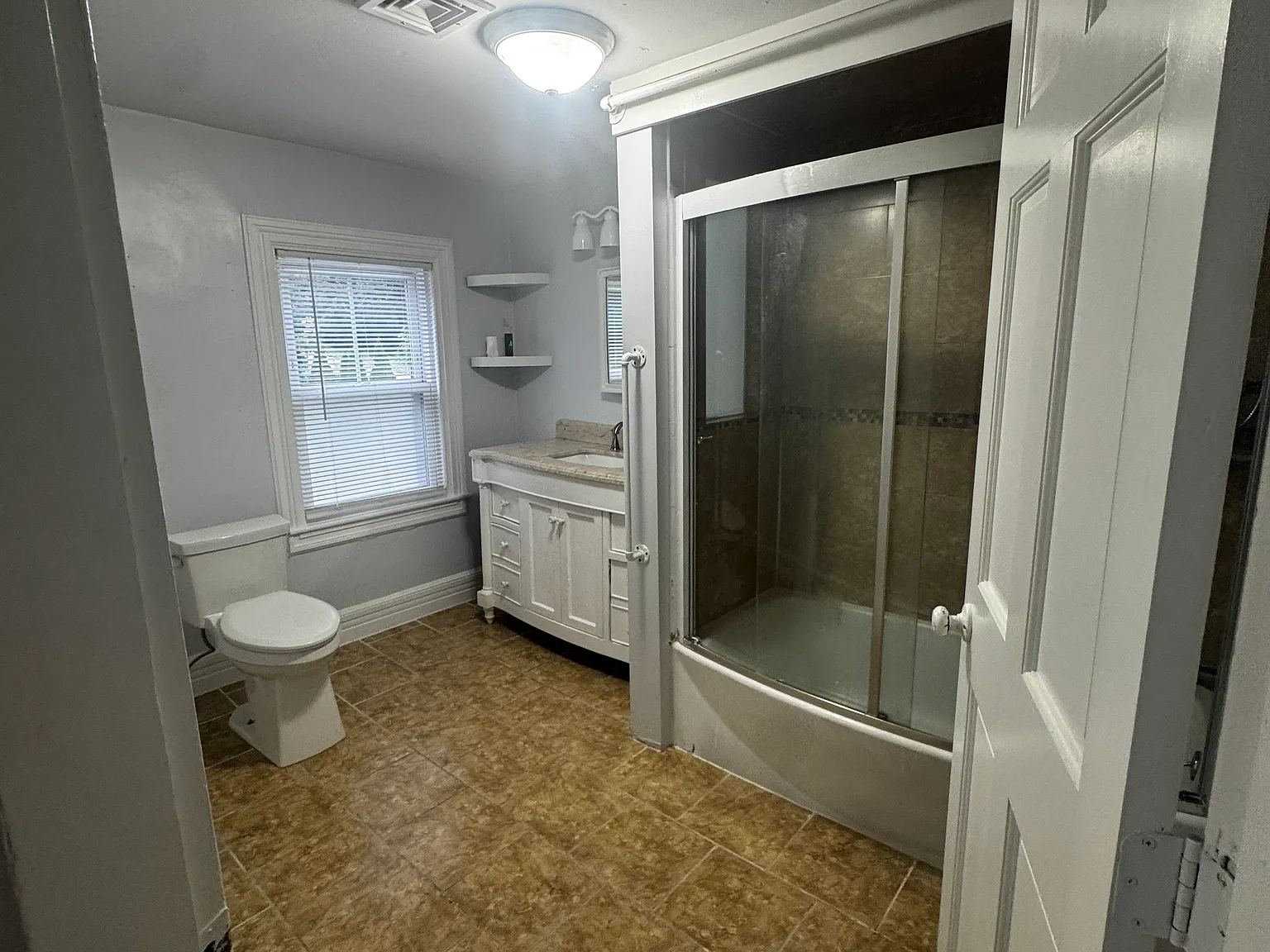 3 bed, 1500 sqft, $3,450 — Photo 4