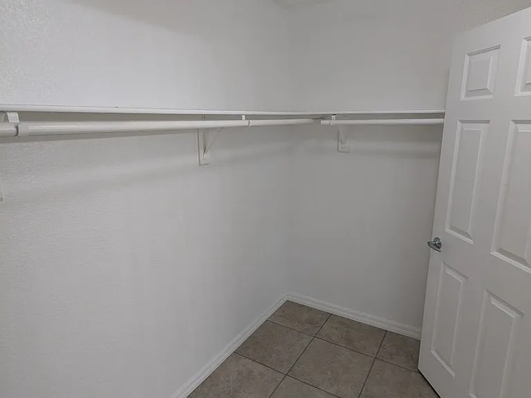 1016 Royal Plum Ln — Photo 19