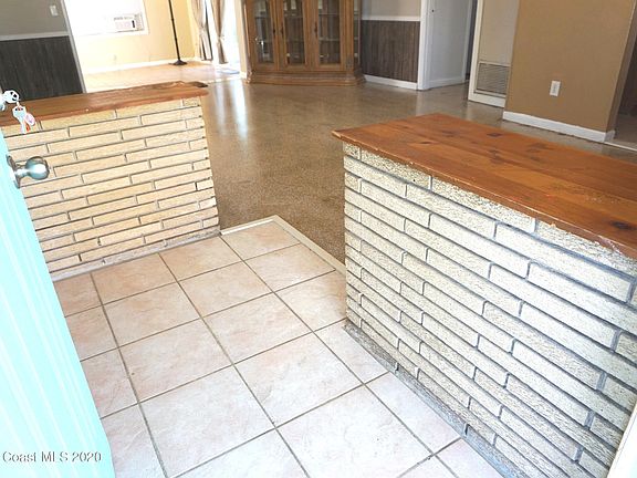 5th image of 4730 Key Madeira Dr