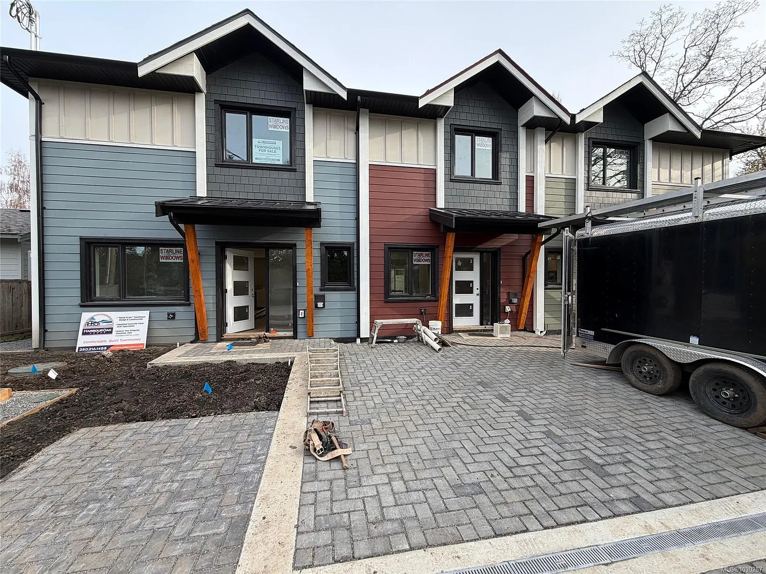 1048 Clarke Rd #3 photo 1