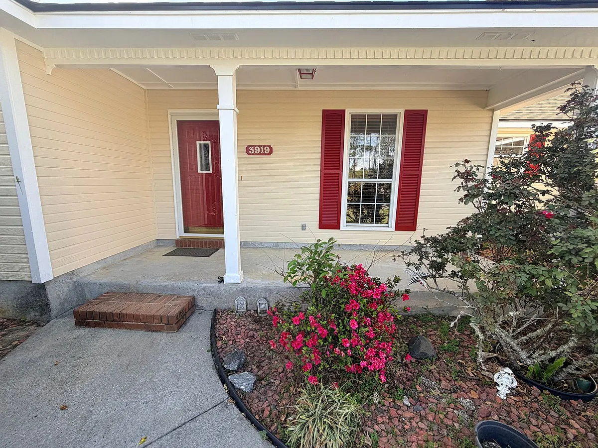 Building Photo - 3919 Stratford Cir