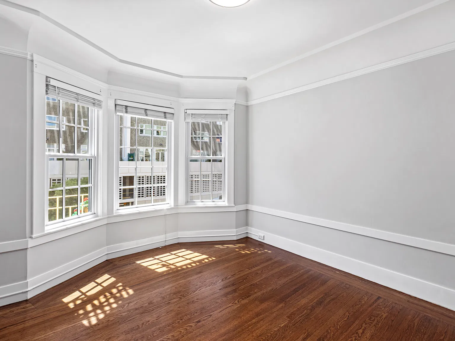 1 bed, $3,695 — Photo 3