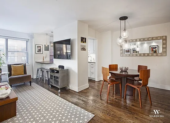 Sold by Warburg | media 27