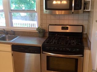 102 Shane Dr, North Syracuse, NY 13212