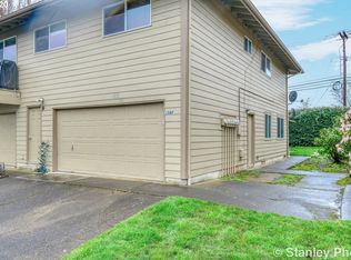 1587 NE Kane Dr, Gresham, OR 97030