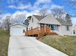 221 W Faribault St, Duluth, MN 55803