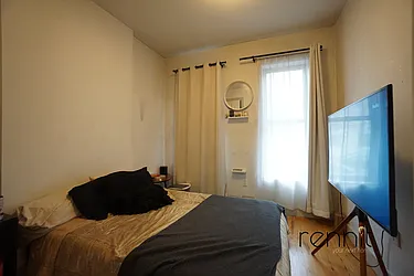 Rented by Rennit Inc.