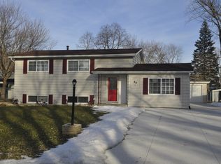 49 Pueblo Rd, Montgomery, IL 60538