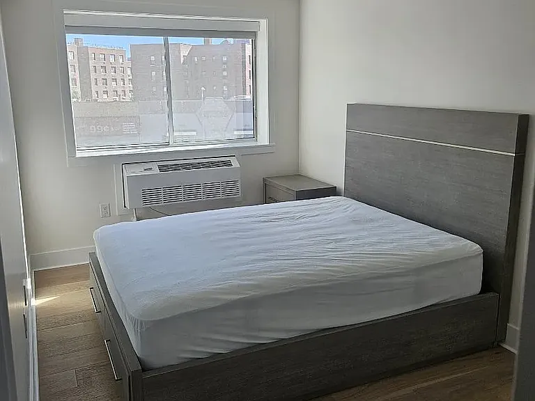 10210 Queens Blvd #302 — Photo 4
