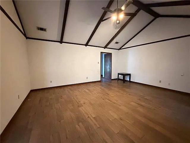214 Darwin Dr — Photo 14
