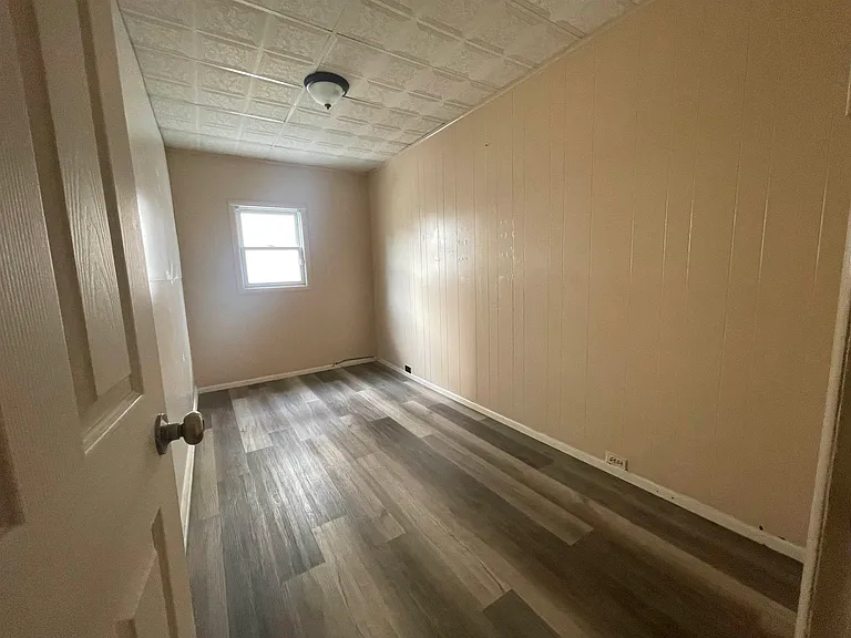 12 Rutgers Pl — Photo 16