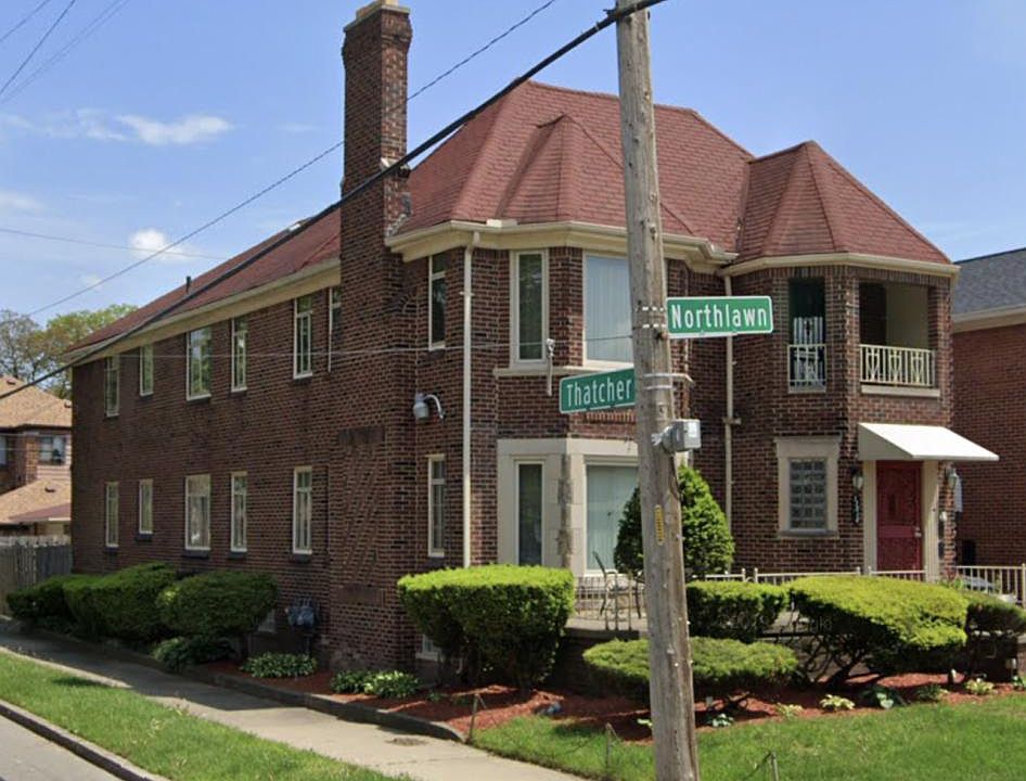 Building Photo 3