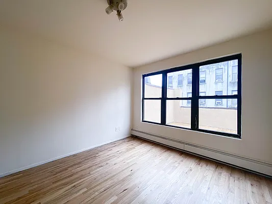 Rented by Compass | media 29