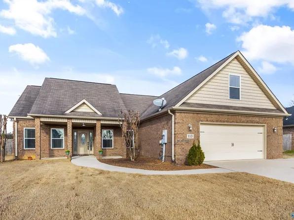 113 Embassy Cir, New Hope, AL 35760