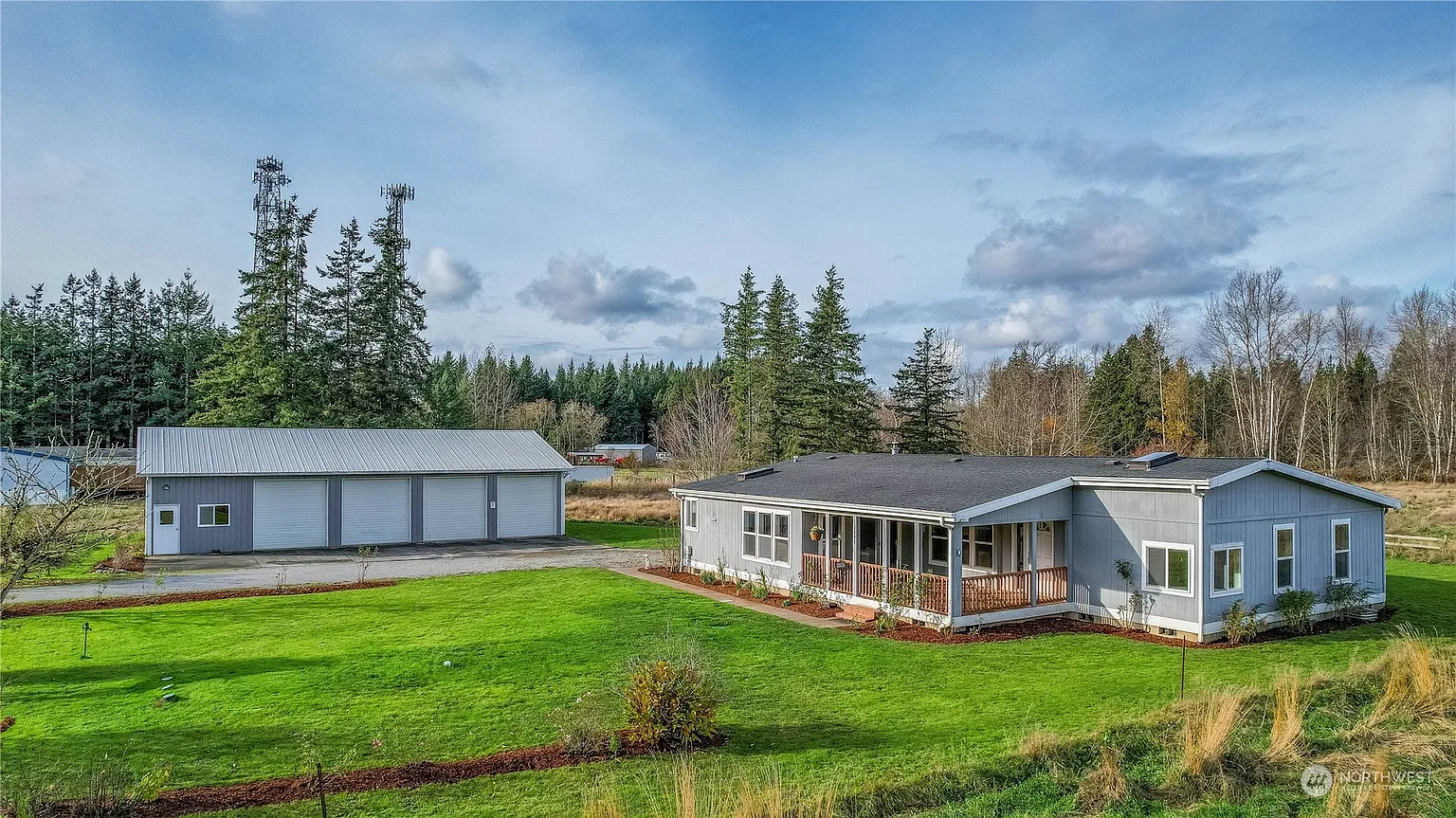 3002 Creasey Road photo 1
