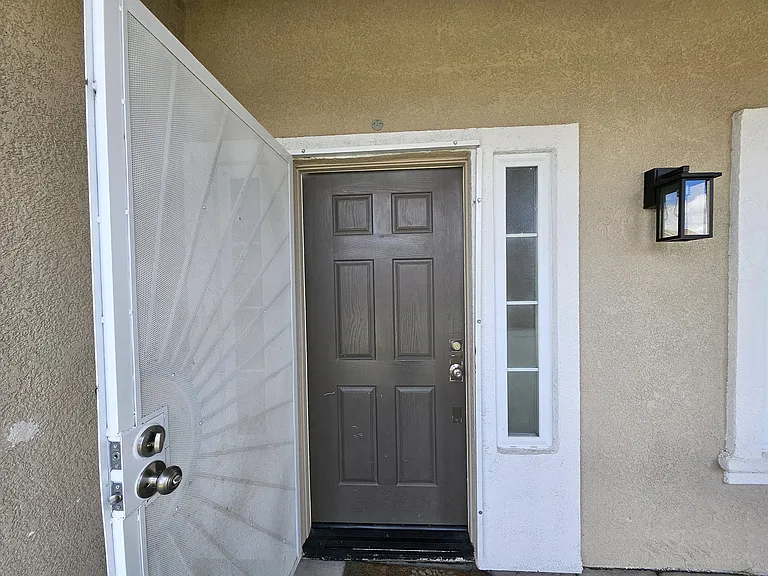 1836 Winding River Ct — Photo 6