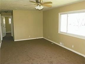 4th image of 113 Grace St