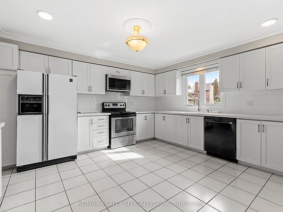 5th image of 3022 Cornish Rd