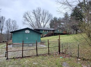 1405 Shady Cove Rd, Caryville, TN 37714