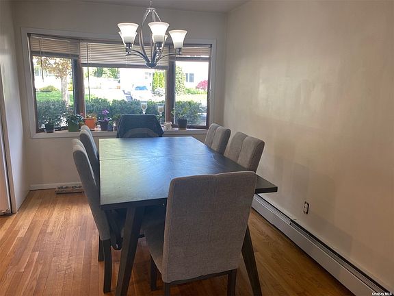 5th image of 22 Wakefield Ave