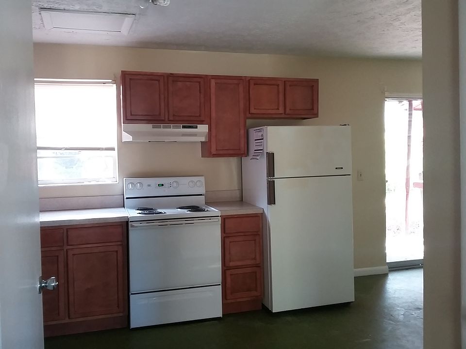 2nd image of 1106 Ellis Rd