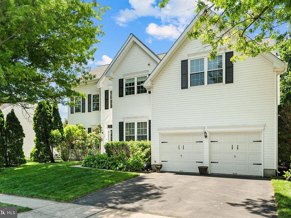1st image of 56 Equestrian Dr