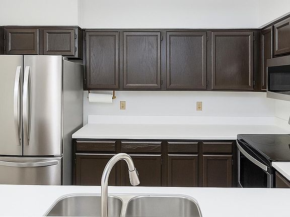 5th image of 160 Langshire Ct #14-15